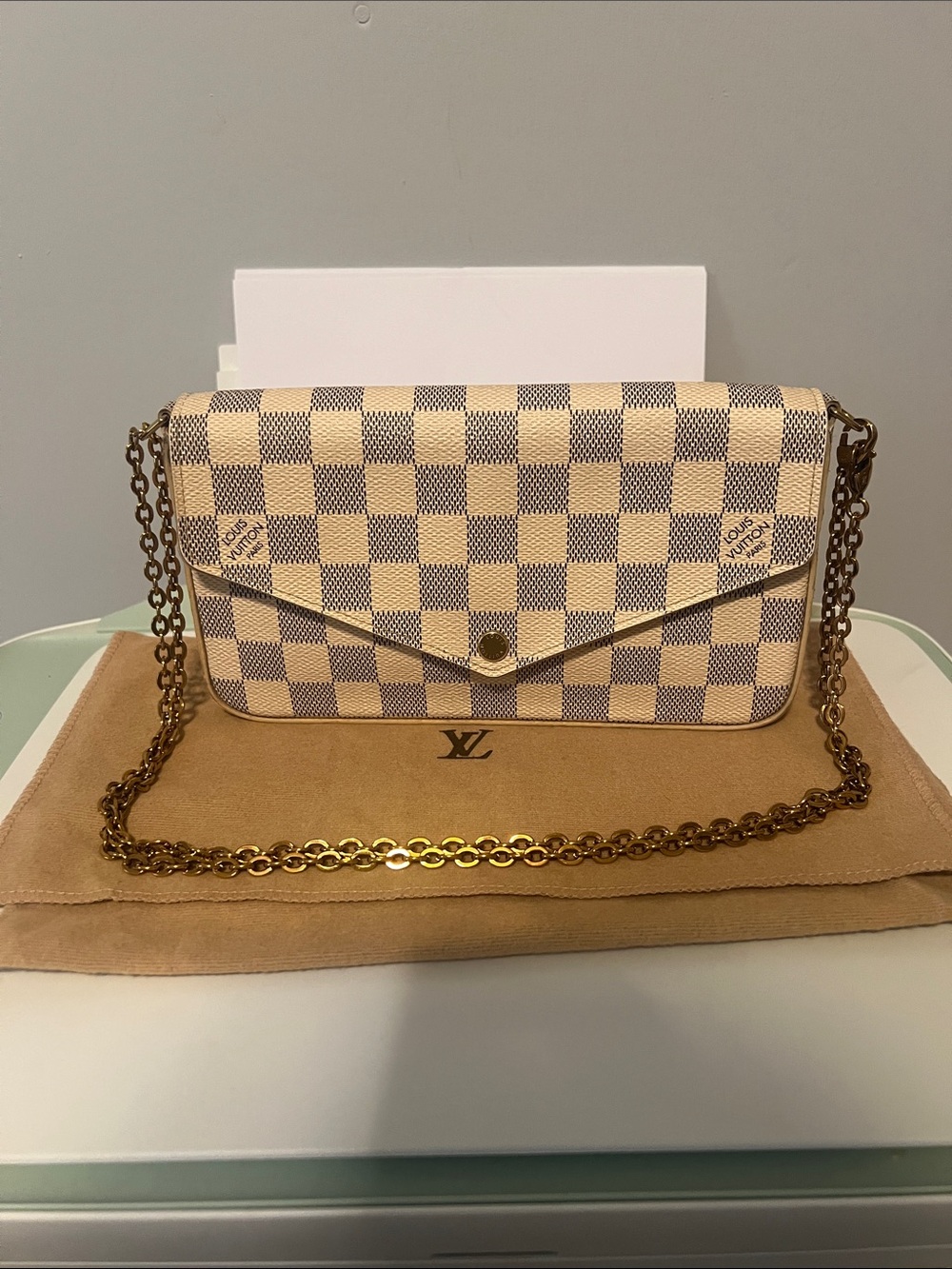 Louis Vuitton Felicie pochette damier azur